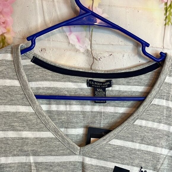 U.S. POLO ASSN LIGHT GREY WITH SILVER GLITTER STRIPES SHIRT SIZE XXL NWT - Picture 4 of 8